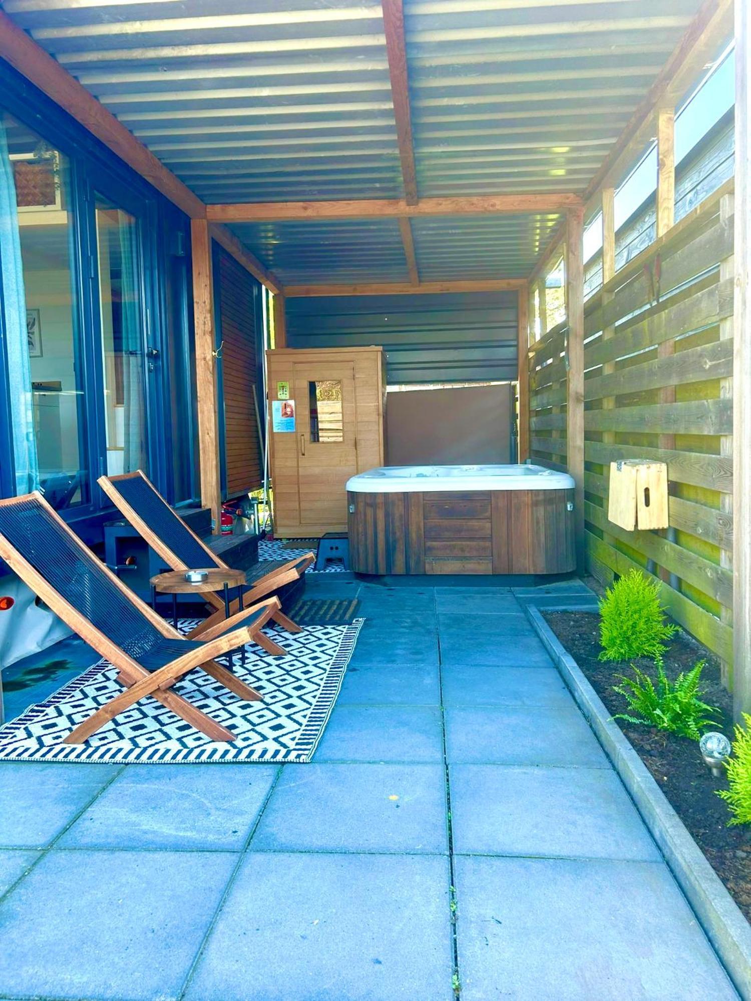 Tiny House With Sauna & Jacuzzi Near Amsterdam Vijfhuizen Kültér fotó