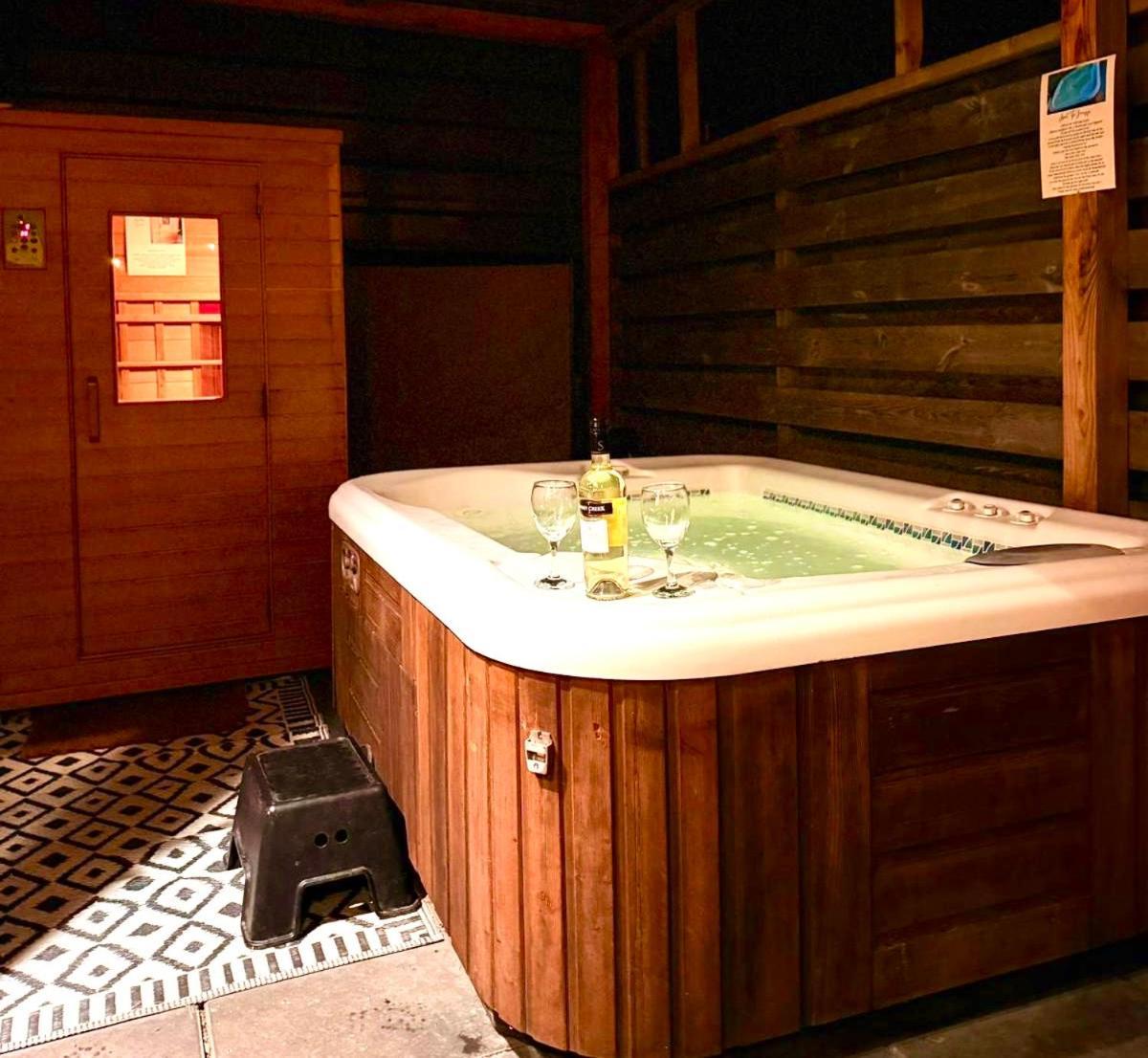 Tiny House With Sauna & Jacuzzi Near Amsterdam Vijfhuizen Kültér fotó